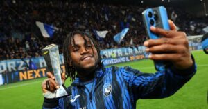 Arsenal quay lại thương vụ Ademola Lookman