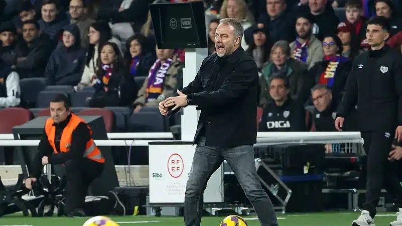 Pep cảnh báo Hansi Flick và Barca