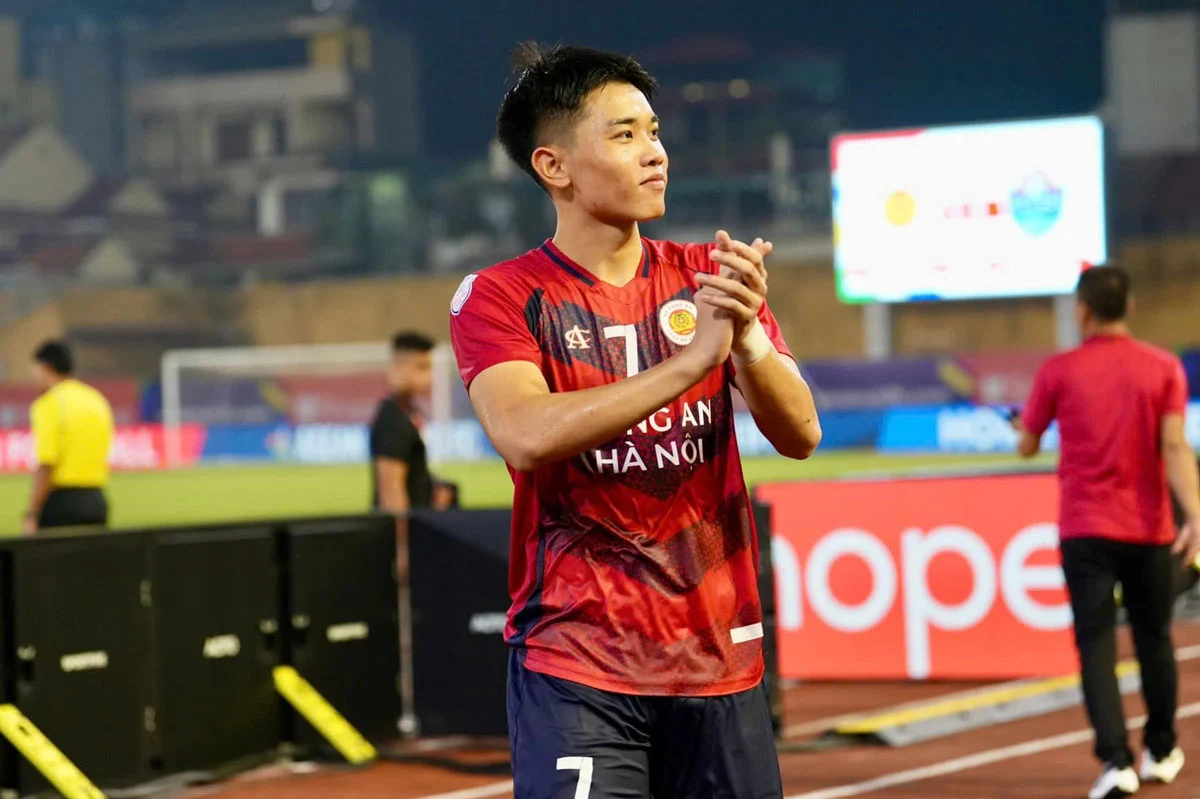 Đình Bắc tiếp tục thành công cùng CAHN